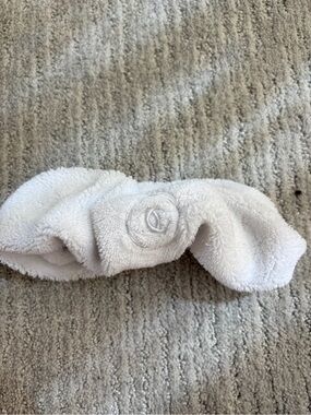 CHANEL White Terry Cloth Headband with Logo Rosette